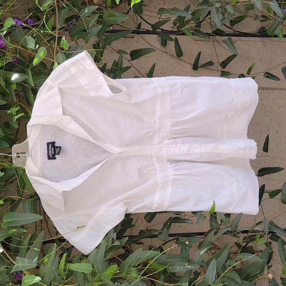 Canyon River Blues Tops - Flattering Embellished White 100% Cotton Button Down Blouse Size Medium